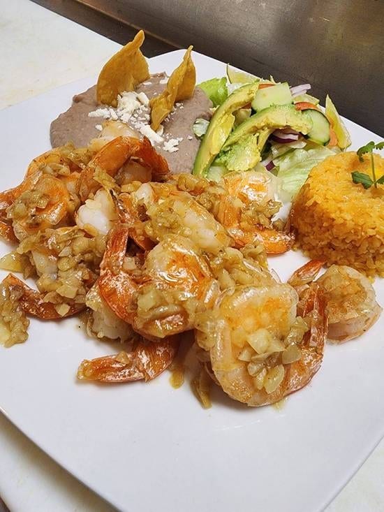 Camarón Al Mojo De Ajo.